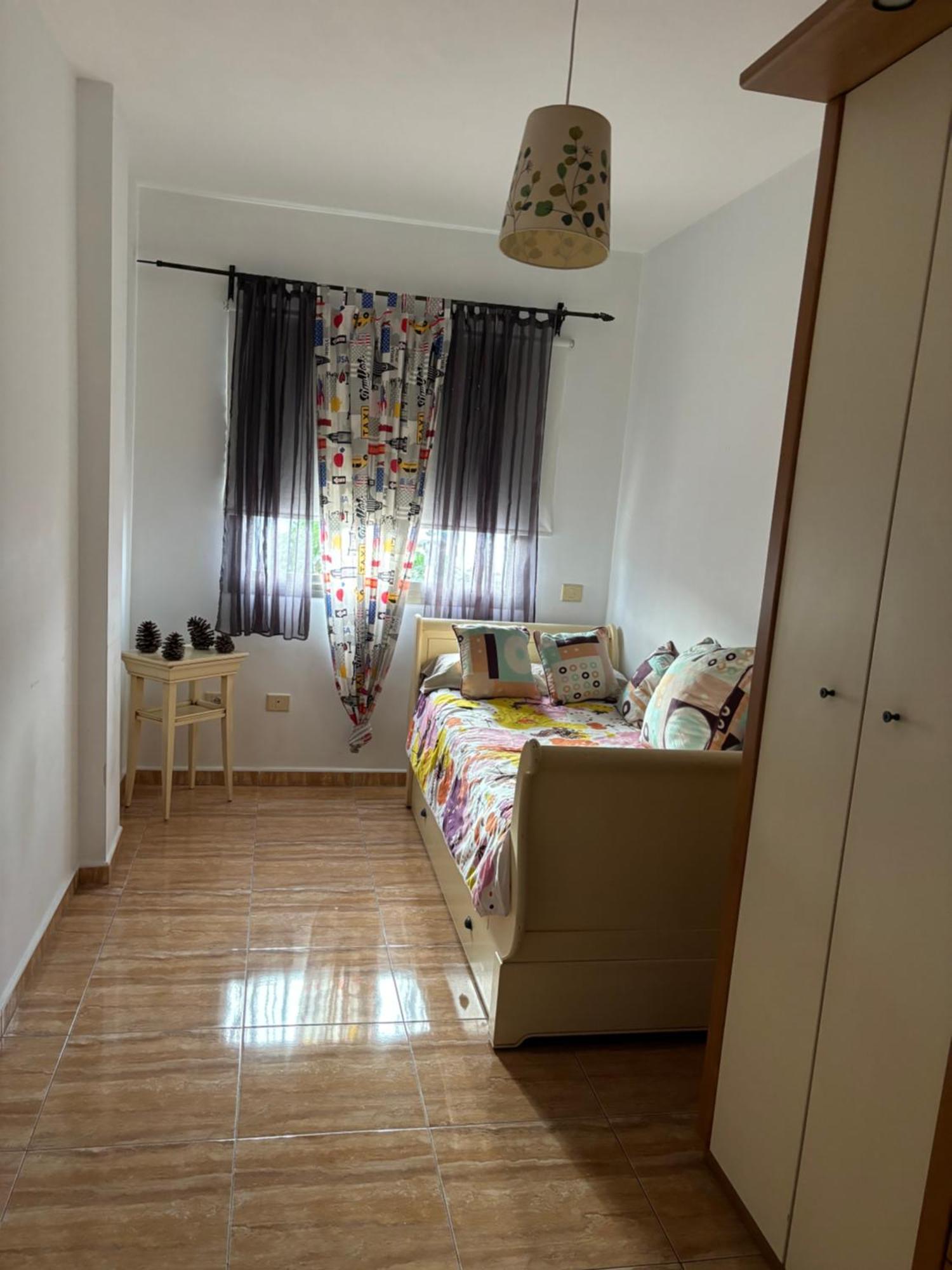 Piso Seminuevo Centrico Con Vistas Apartment Vecindario  Exterior foto